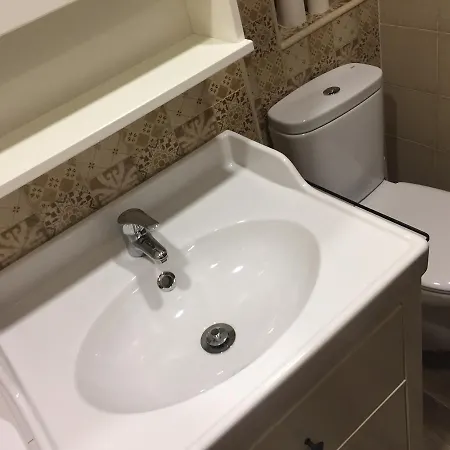 Tolaitola Apartment